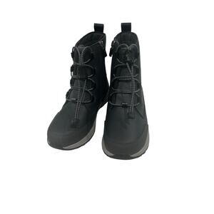New Uggs Kids' Dinaly Boots Size 3